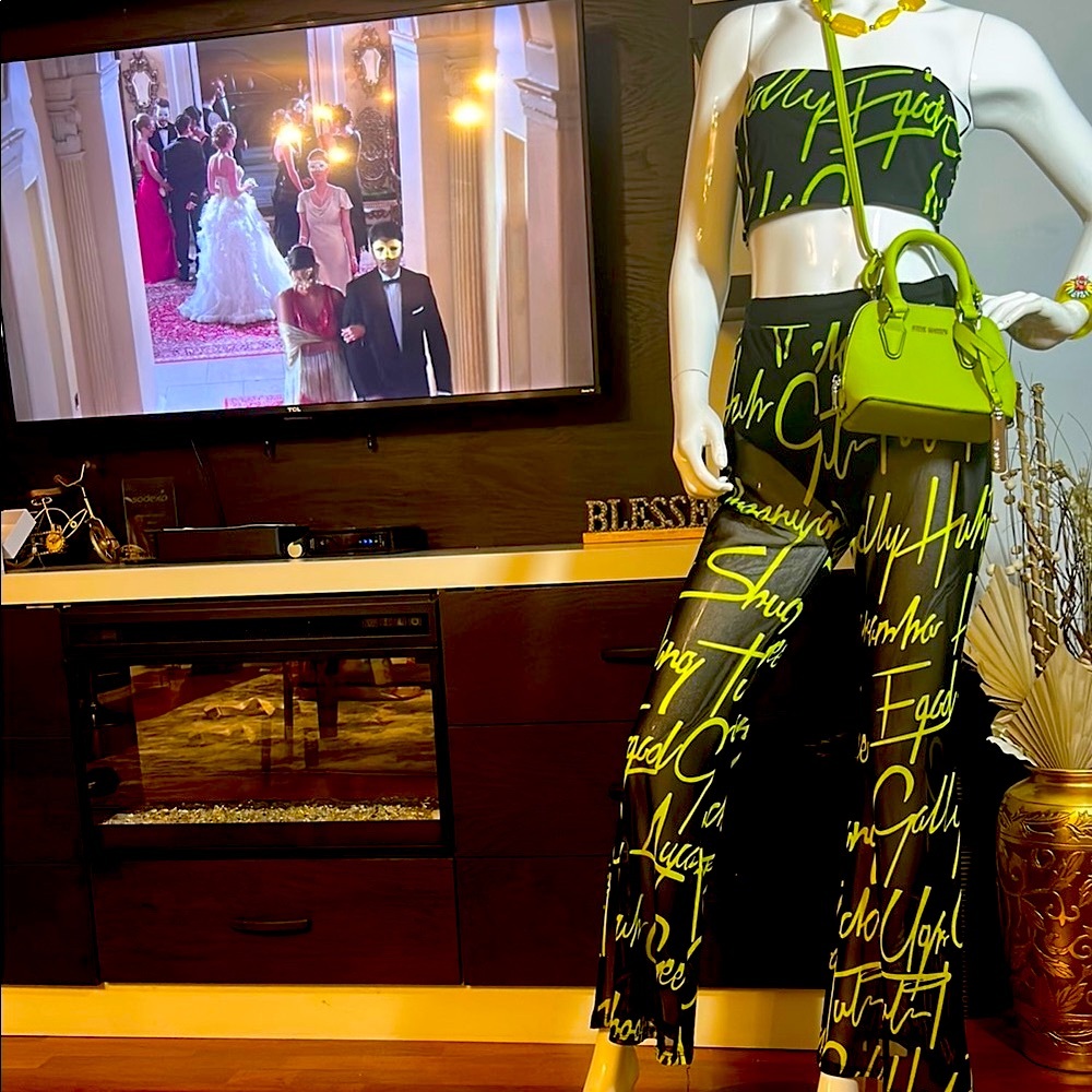 Stylish Black and lime green Women's Pants Set - Picture 10 of 14